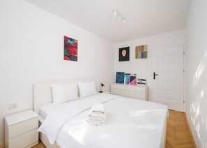 1 quarto, ferros/tábuas de passar roupa, Wi-Fi, roupa de cama