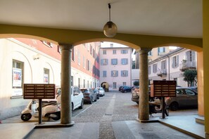 Property grounds - Just a few steps from the center (Corte Vittoria) (Como)