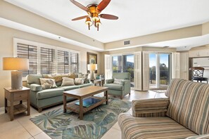 Smart-TV, DVD-Player, Stereoanlage