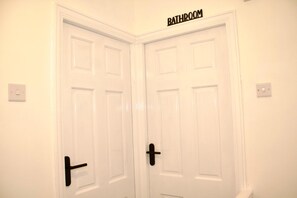 Interior - Cosy 2-Bed | Walk to St Helens Centre | Free WiFi (St Helens)