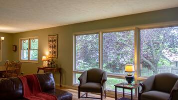 House | 10 bilik tidur