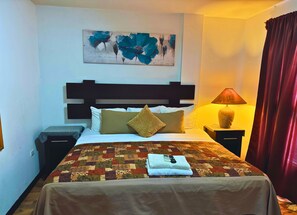 2 bedrooms, desk, iron/ironing board, WiFi - Cozy 2-bedroom apartment Casa Del Valle in San Pedro Sula with AC, WiFi (San Pedro Sula)