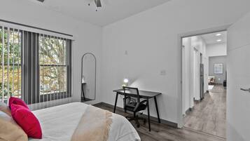 1 bedroom, desk, iron/ironing board, WiFi