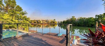 Beautiful Bayview King Beds Pool Water frontage