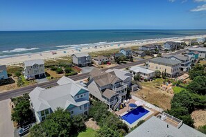 Exterior - "Salty Winds" Beautiful 2 bed 2.5 bath home! (Holden Beach)