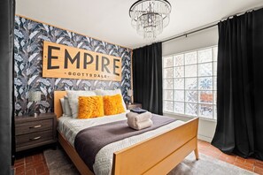 3 bedrooms, iron/ironing board, free WiFi, bed sheets - The Empire - Downtown Old Town, Co-working space (Scottsdale)