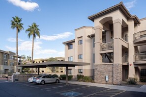 Exterior - NEW Condo in McCormick Ranch/Scottsdale (Scottsdale)