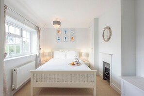 3 bedrooms, iron/ironing board, travel cot, WiFi