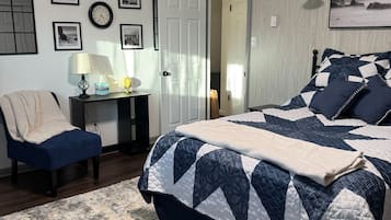 2 bedrooms, iron/ironing board, WiFi, bed sheets