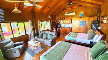 1 bedroom, in-room safe, desk, iron/ironing board