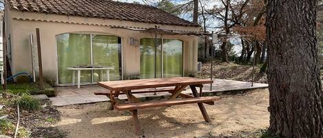 Servei de restauració a l'aire lliure