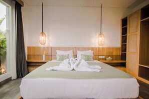 Villa Deluxe, fumeurs, balcon | Bureau, rideaux occultants, Wi-Fi gratuit