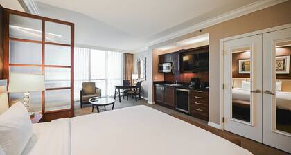 SVS: Strip View Studio | Pool & Gym Included | No Resort Fee | MGM