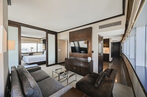 1 soverom, skrivebord, strykejern/-brett og wi-fi (inkludert)