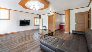 Basic-Zimmer, 1 Schlafzimmer (Group room(No Pet)) | 1 Schlafzimmer, kostenloses WLAN