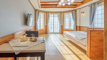 Basic Room, 1 Bedroom (room 201(Pet)) | 1 bedroom, free WiFi