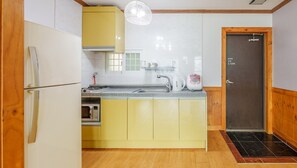 Basic Room, 1 Bedroom (room 202(No Pet))