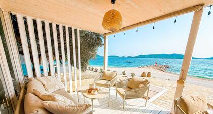 BUQEZ ECO RESORT - Villa 27 - directly by beach