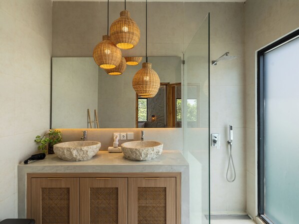 Villa | Bathroom