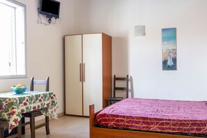 Internet, bed sheets