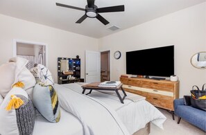 3 chambres, fer et planche à repasser, Wi-Fi, literie fournie