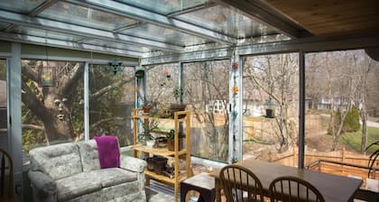 6 Bedrooms House w Hot Tub Deck Pool Table