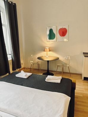 1 غرفة نوم ومكواة/لوح كي وواي فاي وملاءات أسرّة