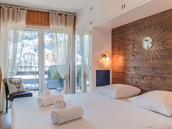 1 間睡房、上網