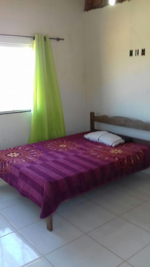 Espace de travail pour ordinateur portable, fer et planche à repasser