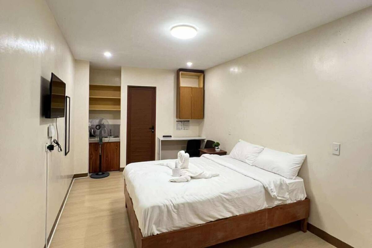 Habitación básica doble | 1 habitación, wifi gratis y ropa de cama