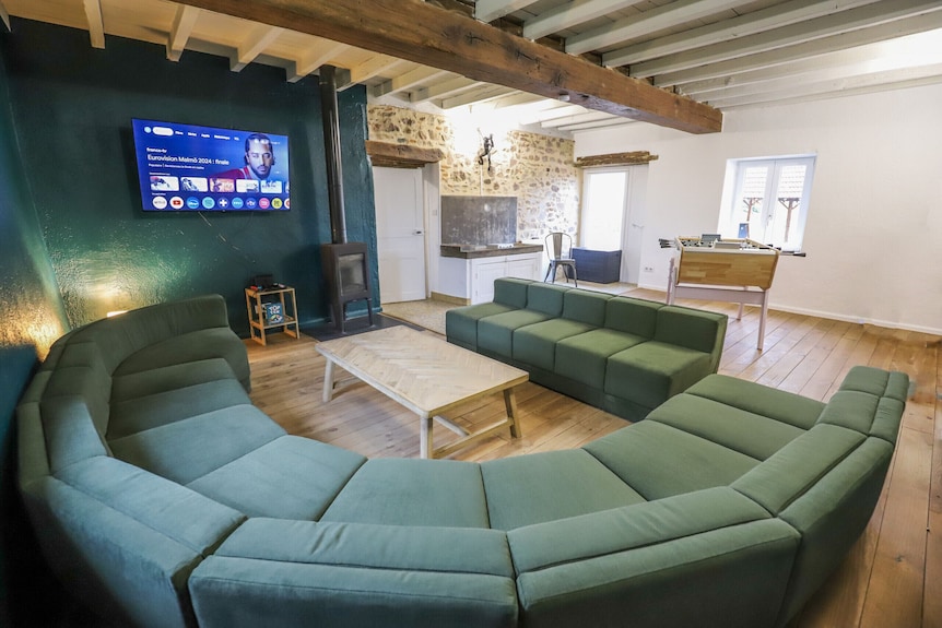 So Villa Chez Pommet (03) - Heated Swimming Pool - Basketball - Sauna 2h Lyon - 30p. - Auvergne