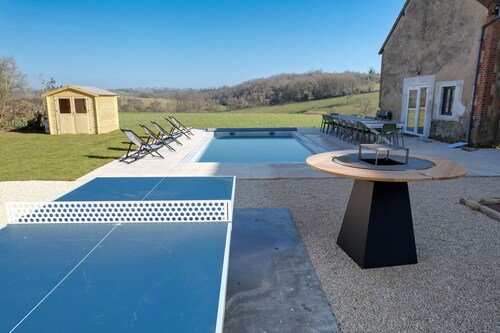 So Villas Fougères (71) - Heated swimming pool - Basketball - 2h from Lyon - 30p.