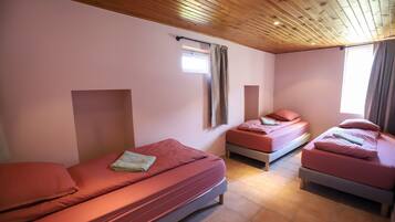 10 soveværelser, gratis Wi-Fi, sengetøj