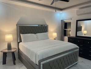 2 bedrooms, iron/ironing board, free WiFi, bed sheets