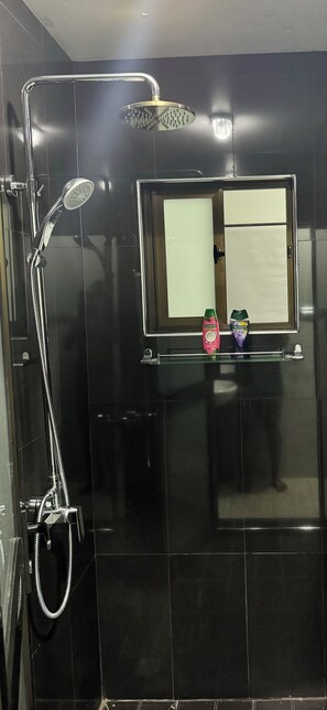 Condo, 2 Bedrooms, Mountain View | Bathroom | Shower, towels, soap, shampoo - Dovu Residences (Labasa)