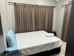 Condo, 2 Bedrooms, Mountain View