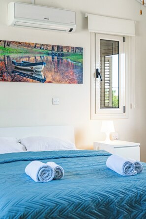 3 bedrooms, iron/ironing board, WiFi