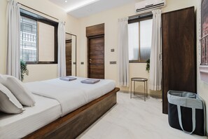 1 chambre, fer et planche Ă repasser, Wi-Fi, draps fournis