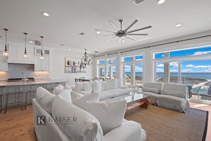 Smart TV - Blue Diamond by Kaiser, Beach Front Luxury Home with Swim Spa, Outdoor Bar, & Grill (Gulf Shores)