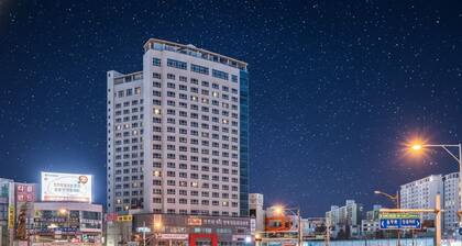 THE SKY HOTEL