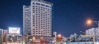 THE SKY HOTEL