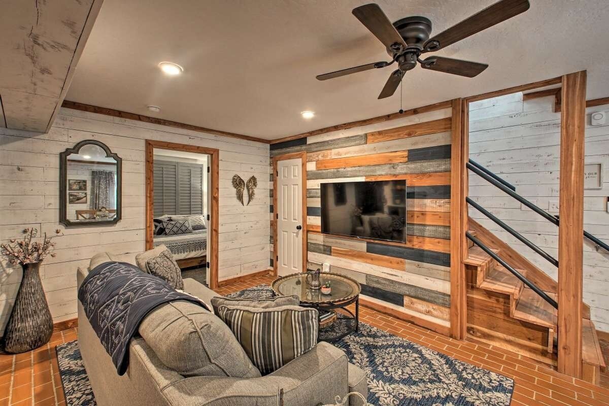 Smart TV, fireplace, video games, DVD player