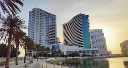 Bloomfields Iconic 2BR in Wave Tower