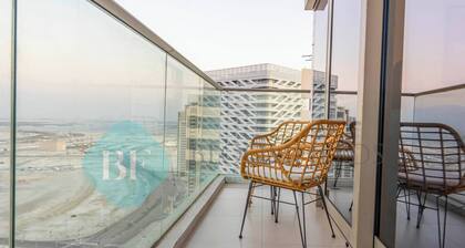2002-Bloomfields Iconic 2BR Wave Tower