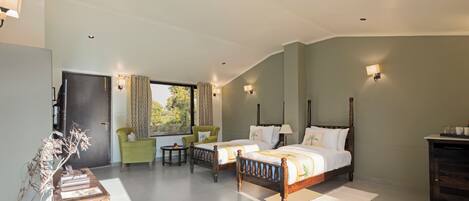 Villa with Private Courtyard