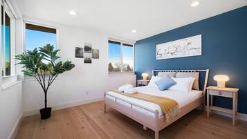 2 habitaciones, escritorio, tabla de planchar con plancha y wifi gratis