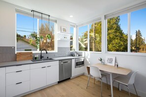 Fridge, microwave, oven, stovetop - Perch - Cozy 2BR home. Walk everywhere, park with ease, and  surrounded by coffee shops and dining! (Seattle)