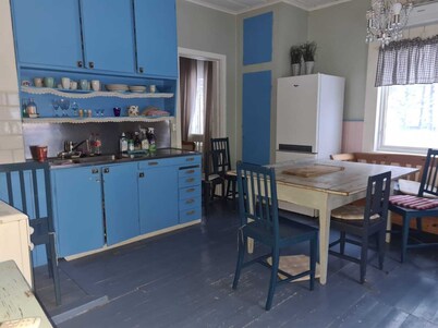 Amazing 4-bedroom house with WiFi in charming Stavaträsk