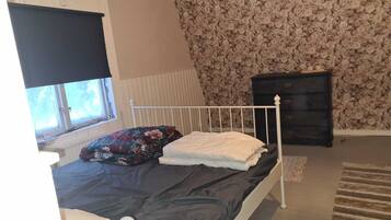 4 camere, ferro/asse da stiro, Wi-Fi, lenzuola