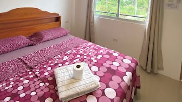 Habitación básica doble, balcón, vistas al jardín